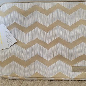 Manaola Laptop Case New with Tags
